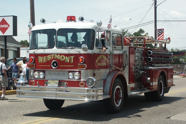 1966 Hahn 1000 Gallon Pumper